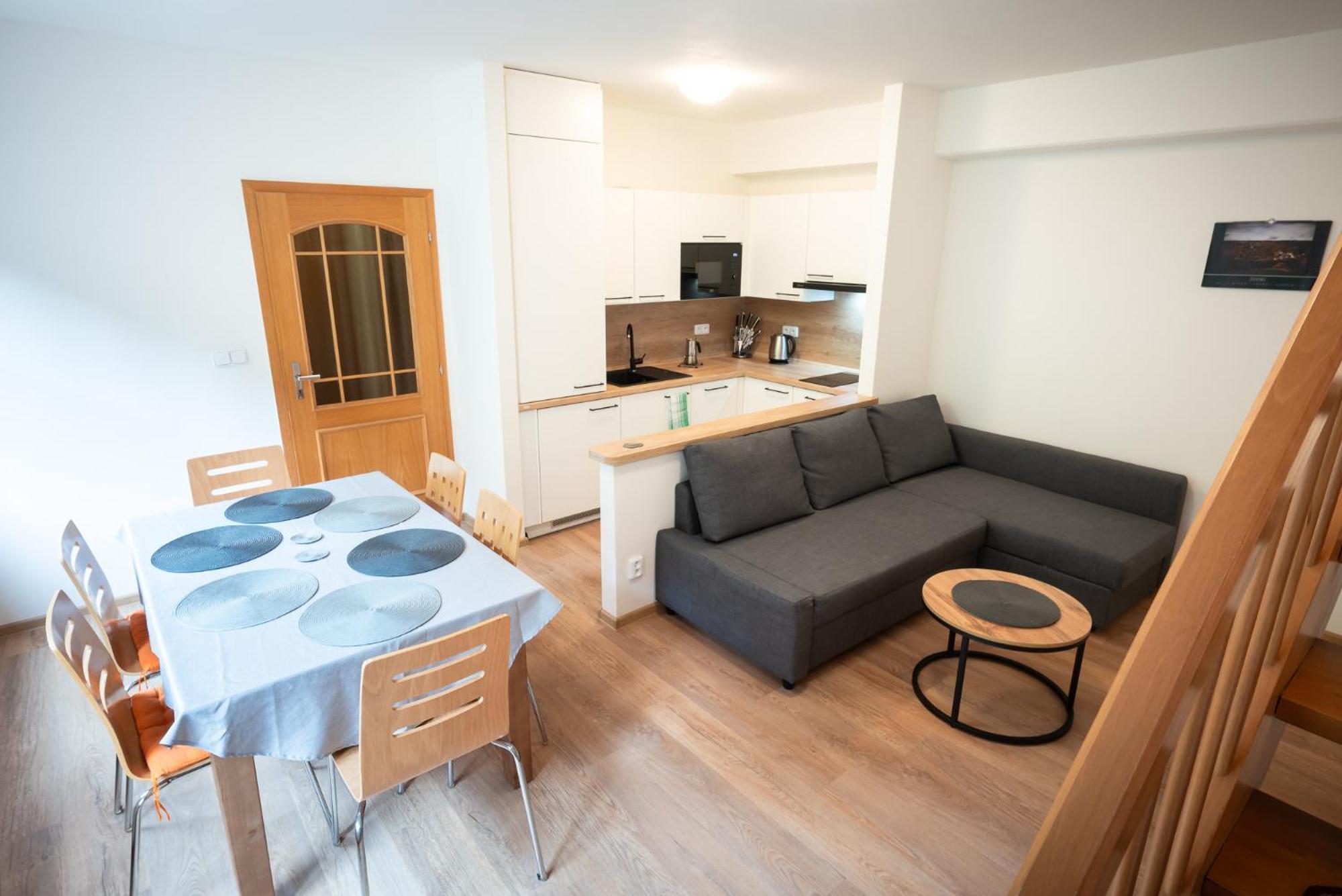 Apartman U Lanovky Яхимов Экстерьер фото